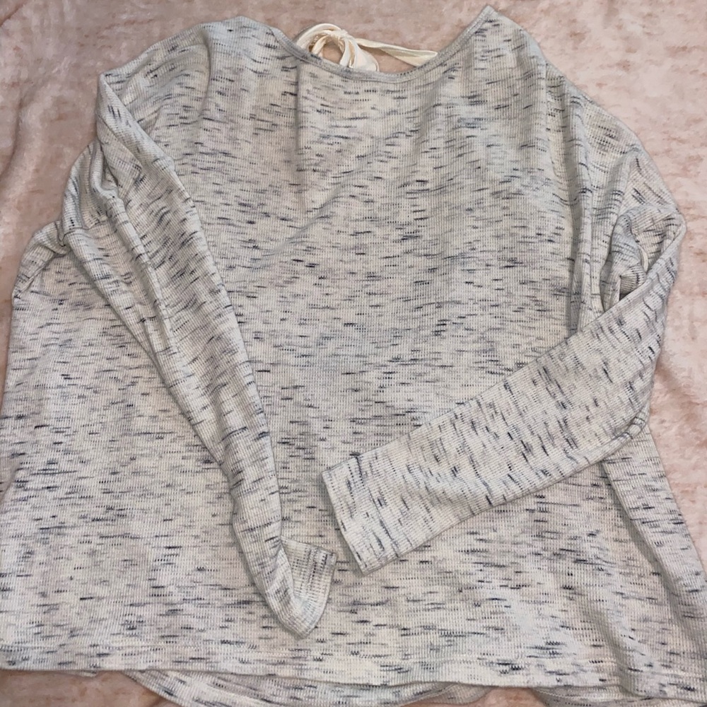 💗3/$20 long sleeve tie backless top